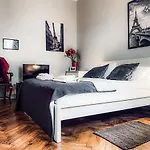 Next To Wawel Castle, Vistula River & Old Town Cracow Апартаменты Краков