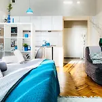 شقة Next To Wawel Castle, Vistula River & Old Town Cracow كراكوفيا